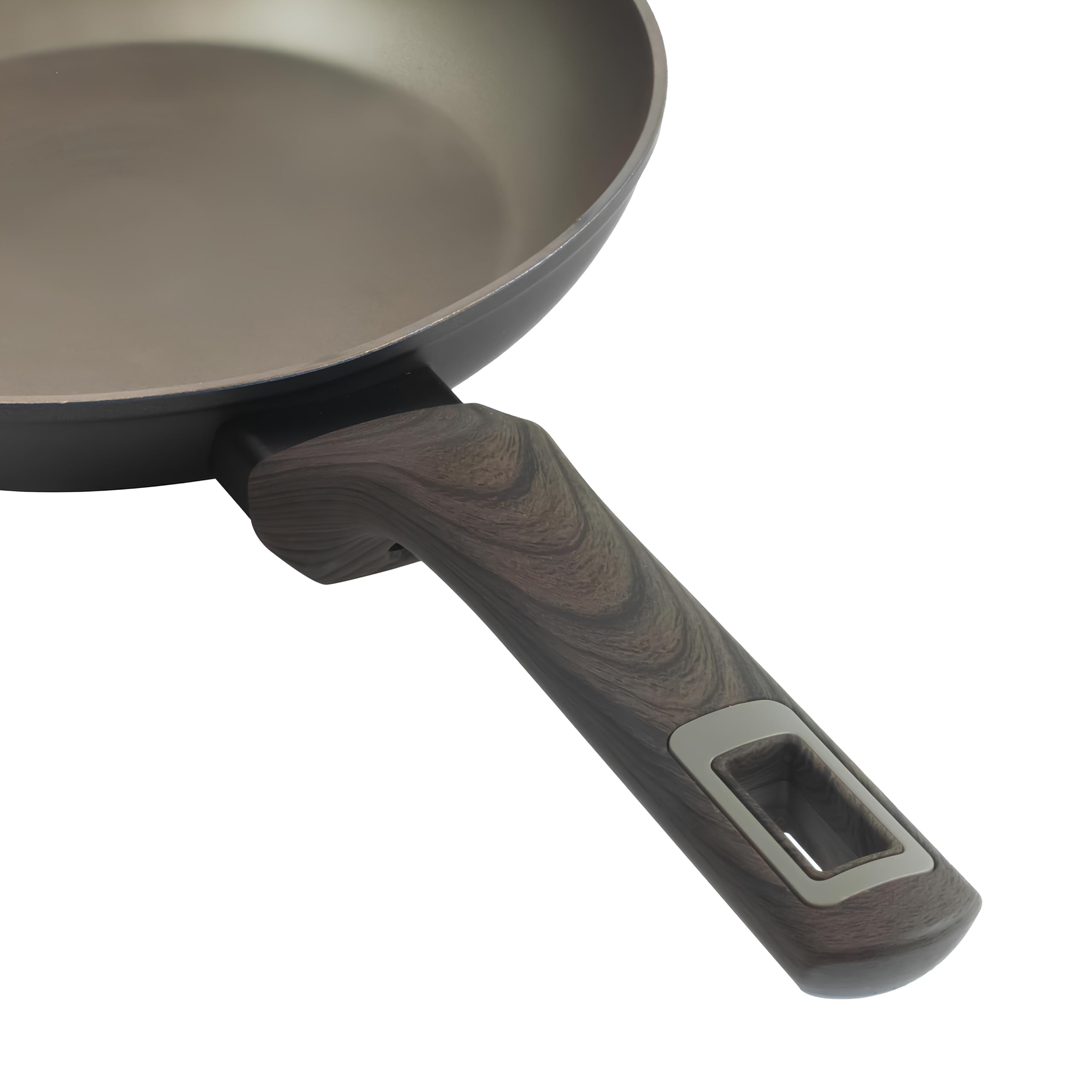 Zanetti, Padella Forgiata Alto Spessore TERRA, Padella Antiaderente in Alluminio, Adatta a Tutti i Piani Incluso Induzione, Manico Soft Touch Effetto Legno, Diametro 18 cm, Packaging 100% Riciclato