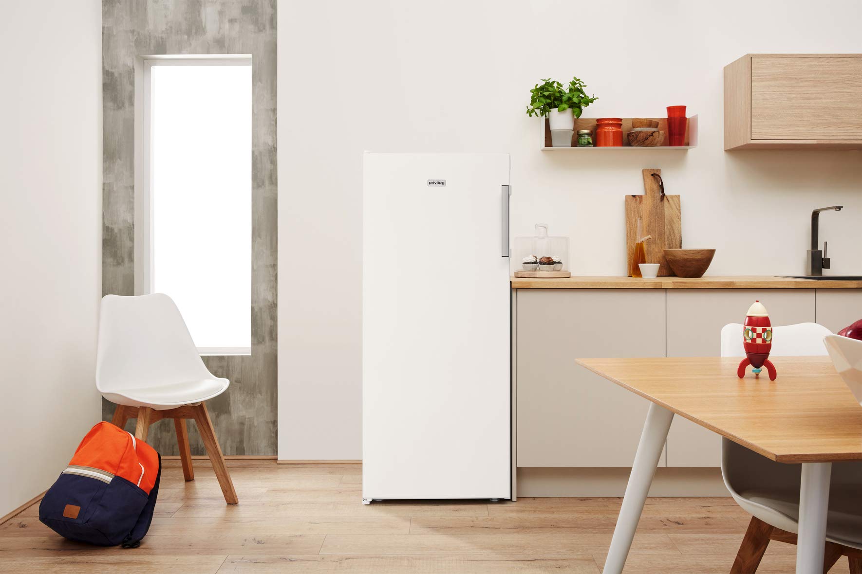 Privileg PFVN 246 W NoFrost Gefrierschrank/ 170 L Nutzinhalt/ leise mit 41 dB/nie mehr Abtauen dank NoFrost/Maxi-Box/Supergefrierfunktion/EasyOpen Ventil, Weiß