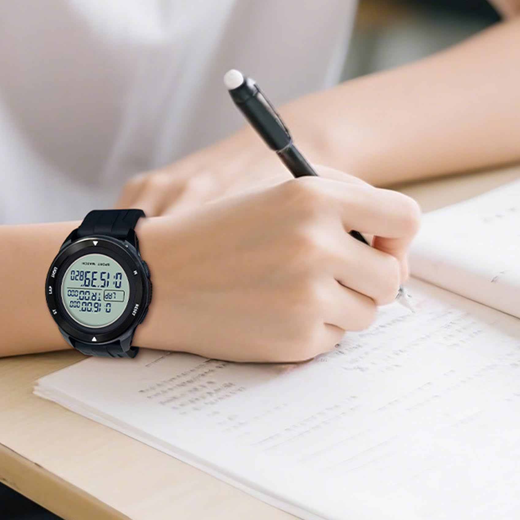 Cronometro multifunzionale con display luminoso, timer da polso regolabile per nuoto sportivo e corsa