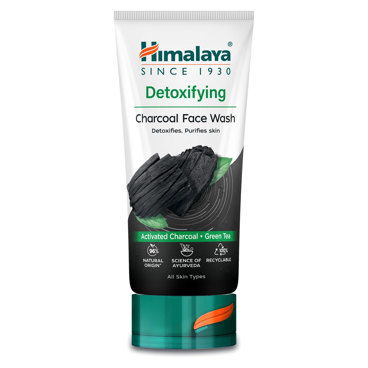 Himalaya Detoxifying Charcoal Face Wash with the Goodness of Green Tea and Coconut Charcoal Powder, Removes Dirt and Purifies the Skin, Leaving It Clean and Refreshed - 150 ml