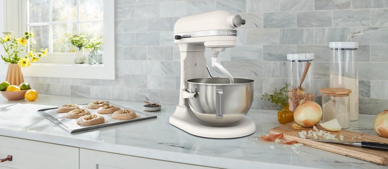 Amazon.com: KitchenAid 5.5 Quart Bowl-Lift Stand Mixer with 11