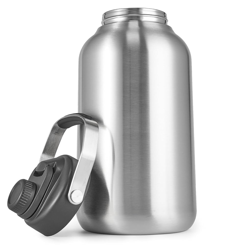 Stainless steel gallon water bottle with insulation technology
