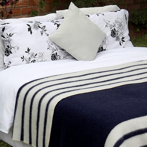 Miniatura 5 de Manta gruesa de lana de alpaca pesada para acampar al aire libre o usar en interiores  Mantas suaves de lana de alpaca peruana (azul marinomarfil,