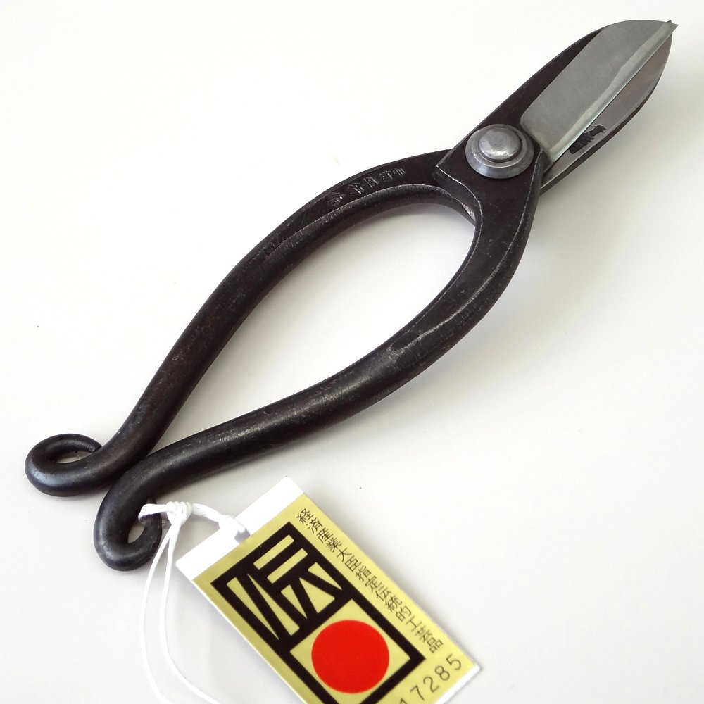 盆栽鋏 越後三条 平行作 青紙鋼 盆栽鋏 越後三条 平行作 青紙鋼 Amazon | 経済産業大臣指定伝統