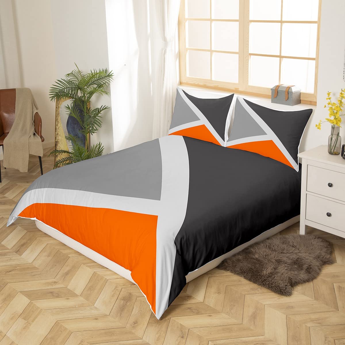 Homewish Geometric Triangle Duvet Cover Set including 2 Pillowcases, Super King Size, 100% Soft & Breathable Polyester - Image 2
