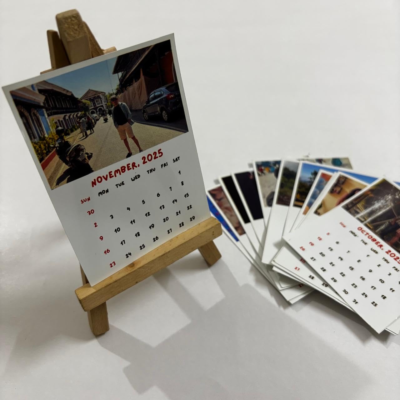Craftmind Personalised Customized Photo with Mini Table Top Calendar Frame Calendar 2025 with Wooden Stand Gift Set-image-28
