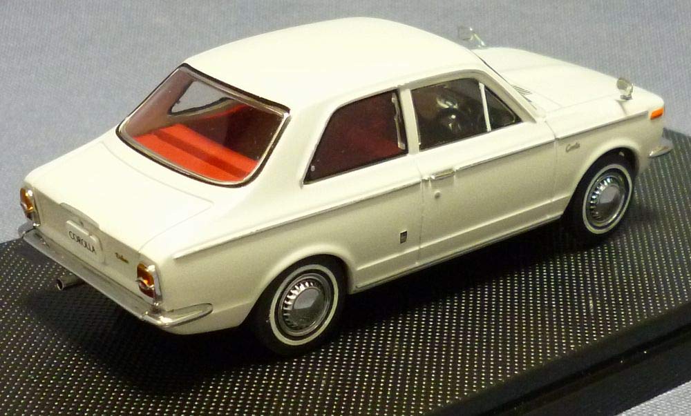 Amazon | エブロ 1/43 トヨタカローラ 1100 (1966) ホワイト 完成品