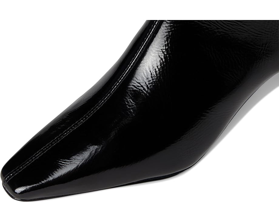 Bernardo Eton - Top View