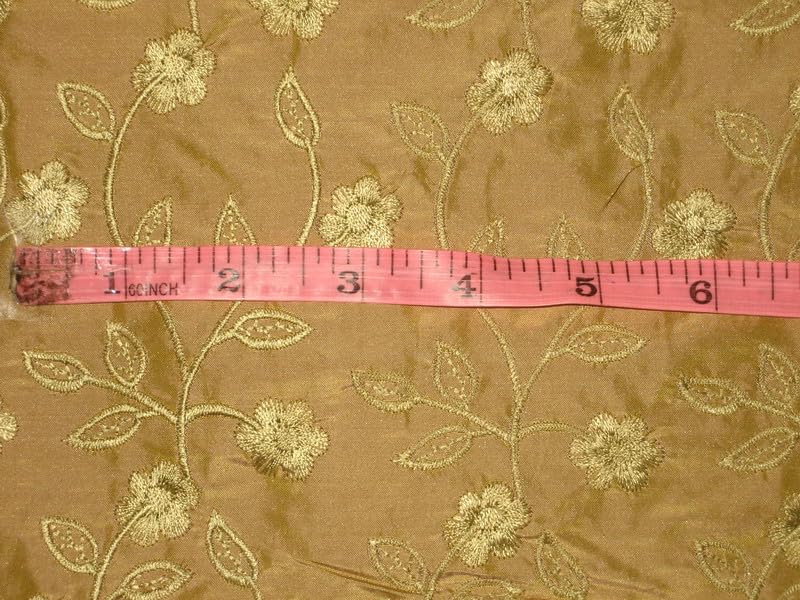 Tissu en taffetas de soie pure or idéal pour vêtements structurés