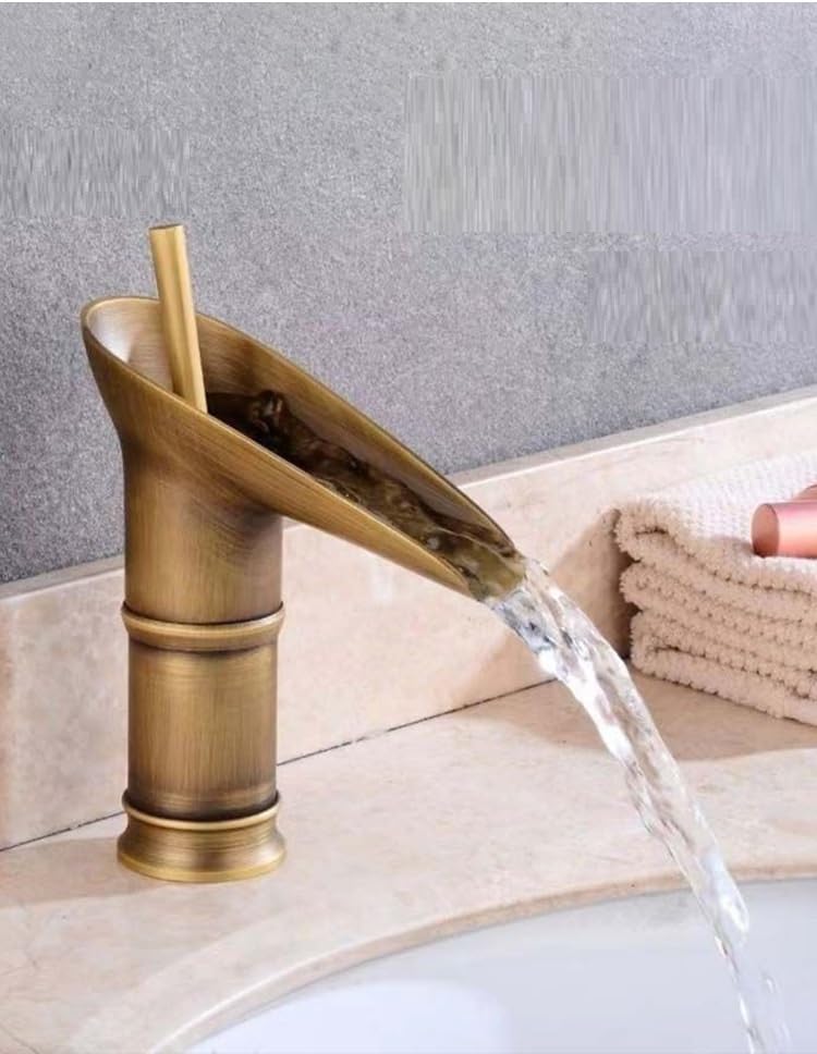 Robinet de lavabo cascade pour transformer votre salle de bain en un spa relaxant
