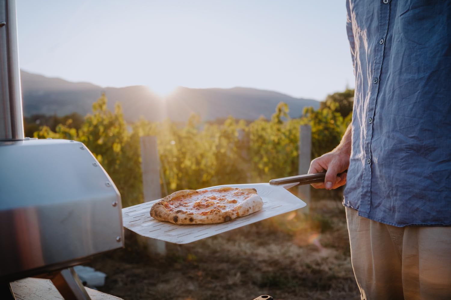 Ooni Karu 12 Forno Pizza, Forno a Legna da Esterno, Forno per Pizza da Giardino a carbonella, Forno a Gas
