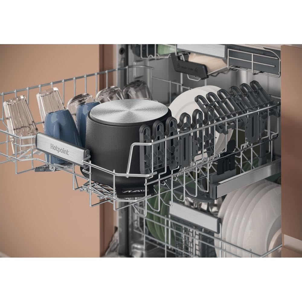 Hotpoint H7I HP42 L UK Maxi Space 15 Place Settings Fully-Integrated Dishwasher — view 5