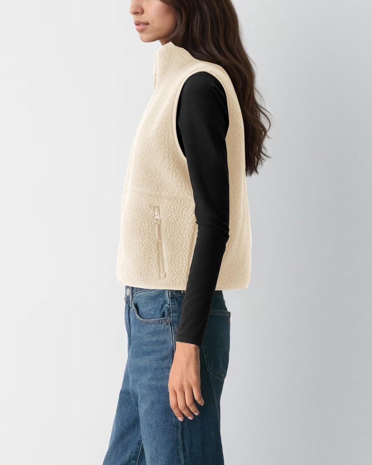 Gacaky Womens Sleeveless Cropped Fleece Vest Warm Sherpa Casual Zip Vest Fall Winter Lightweight Cozy Outerwear with Pockets - Image 2