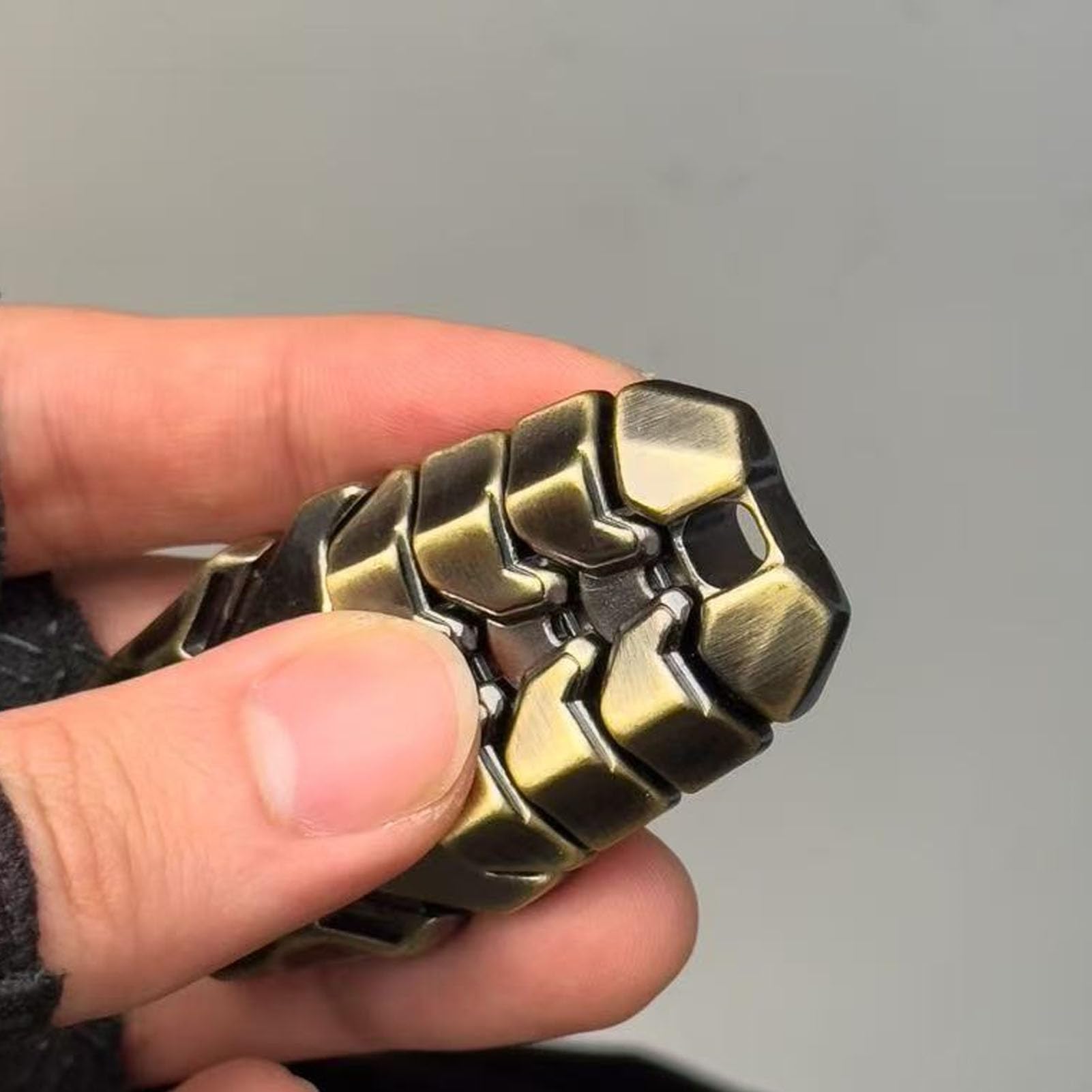 Denash Push-Slider-Spielzeug, 3-Tasten-Slider aus Metall, Sensorisches Fidget mit Flaschenöffner, ägyptisches Skarabäus-Design, Stressabbau-Gerät für Erwachsene (Bronze)