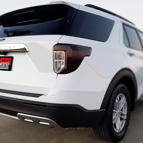 Miniatura 4 de SlickMod Tinte de humo de vinilo precortado para luz trasera Ford Explorer 2020-2023 (2. recorte de luz trasera, 20% humo oscuro)