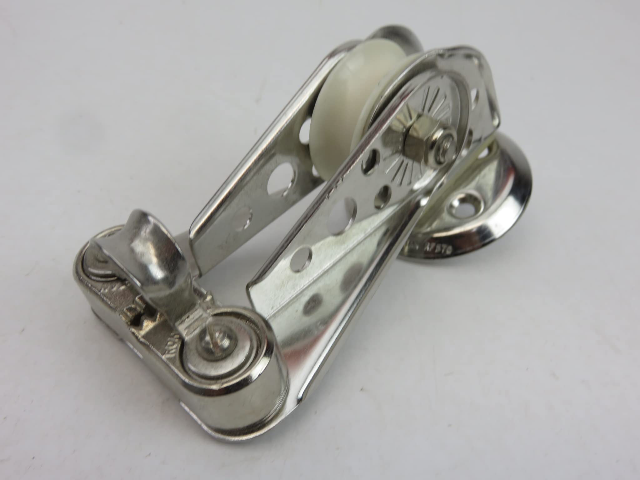 Ronstan Ball Bearing Swivelling Cam Cleat Base