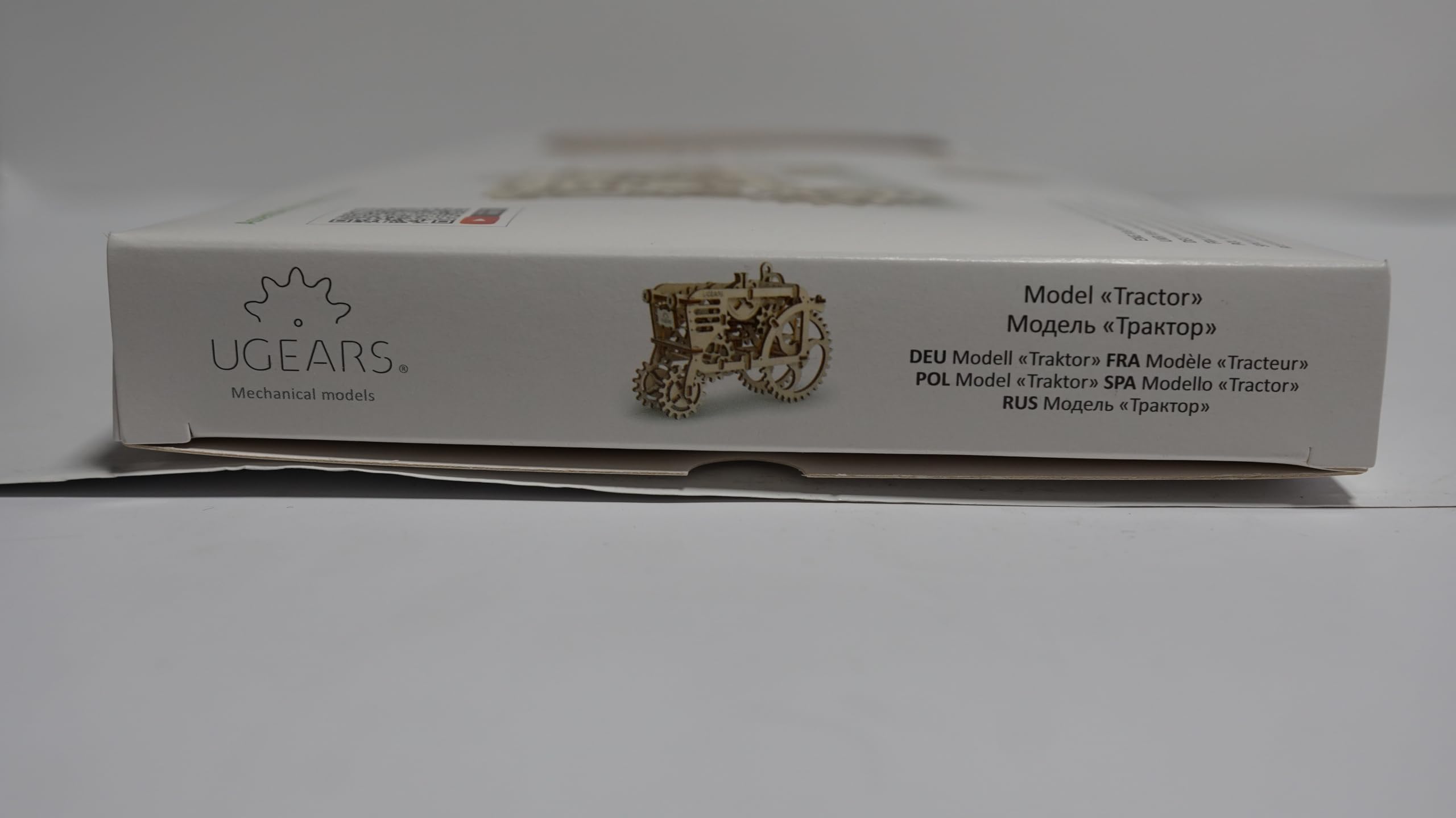 UGEARS 70003 Der Traktor mechanisches 3D-Puzzle, EIN hölzernes Rätsel für Kinder, Jugendliche und Erwachsene