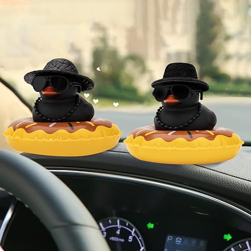 Miniatura 7 de wonuu Decoración de tablero de goma para salpicadero, accesorios de coche para adorno de automóvil con mini sombrero, collar de anillo de natación