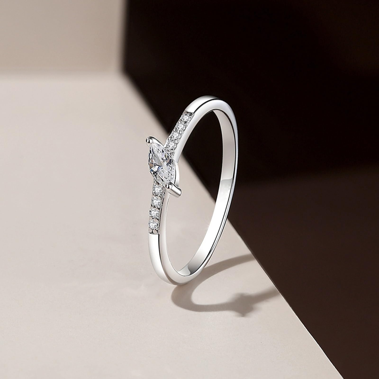 Anillo de boda de oro blanco de 9 K/14 K/18 K/Platino 950, anillo de boda para mujer, 4 x 2 mm, diamante blanco, 0,2 ct