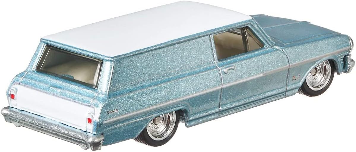 Hot Wheels Car Culture Circuit Legends Vehicles for 3 Kids Years Old & Up, Premium Collection of Car Culture 1:64 Scale Vehicles