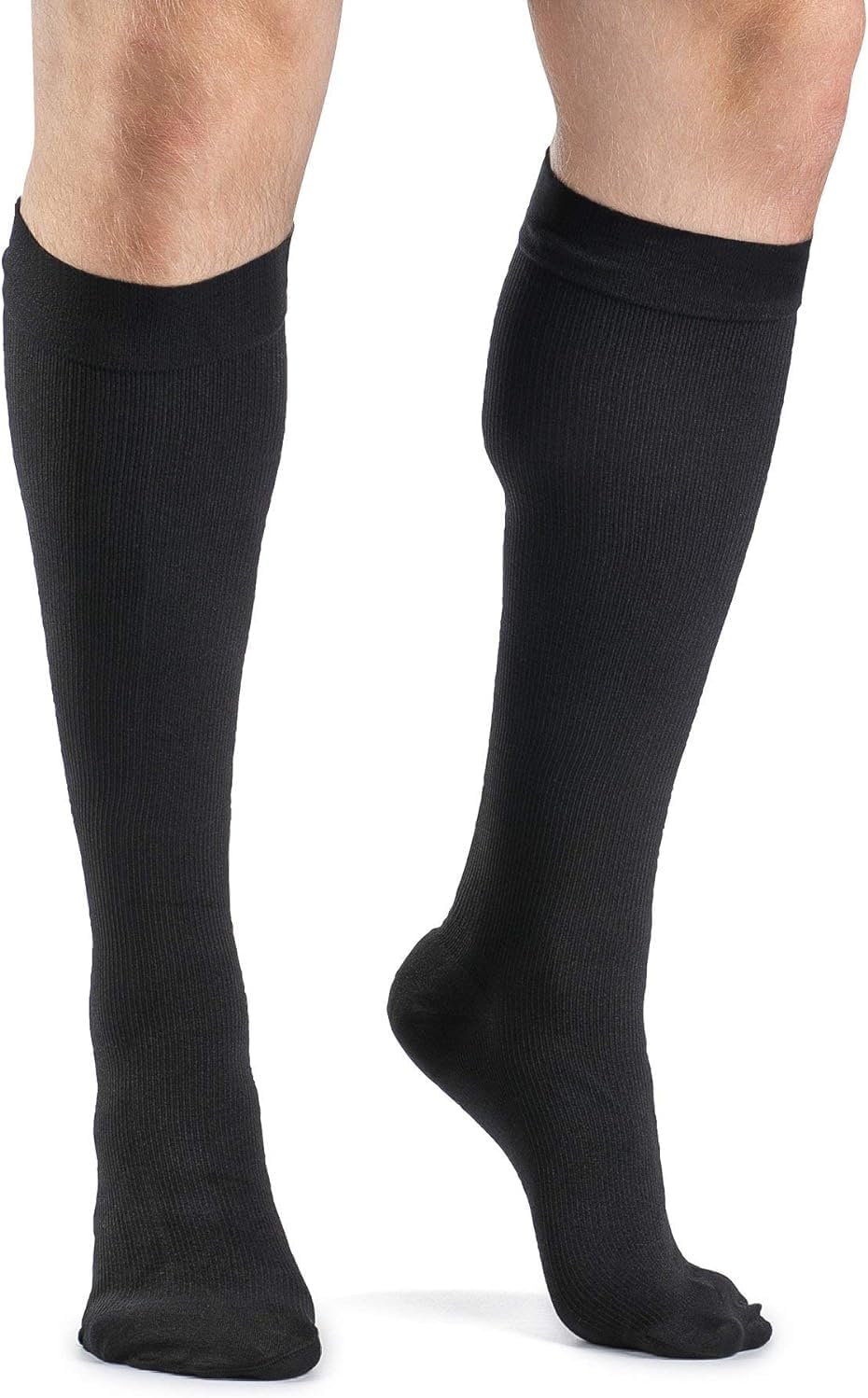 Men’s DYNAVEN Closed Toe Calf-High Socks 20-30mmHg