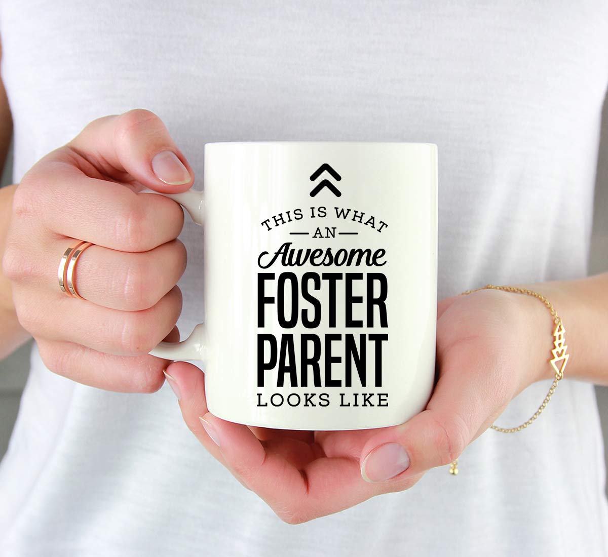 Andaz Press Taza de cerámica de 325 ml para café y té, regalo de agradecimiento, This is What an Awesome Foster Parent Looks Like, 1 paquete, ideas de regalo de cumpleaños, Navidad, compañero de