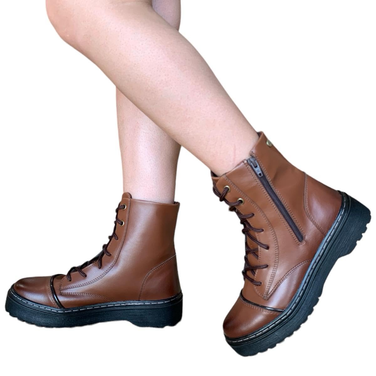 Bota Coturno Tratorada Feminina 7010 A, Preto, 36 em promoção! Veja a oferta e mais achadinhos de Botas 5 Hoje é o melhor dia para comprar Bota Coturno Tratorada Feminina 7010 A, Preto, 36 com aquele preço maroto! Promoção! Aproveite a oferta! 5