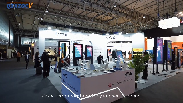 Amazon.com: QIXZOCV MWE 32 Inch Digital Signage Display, Portable