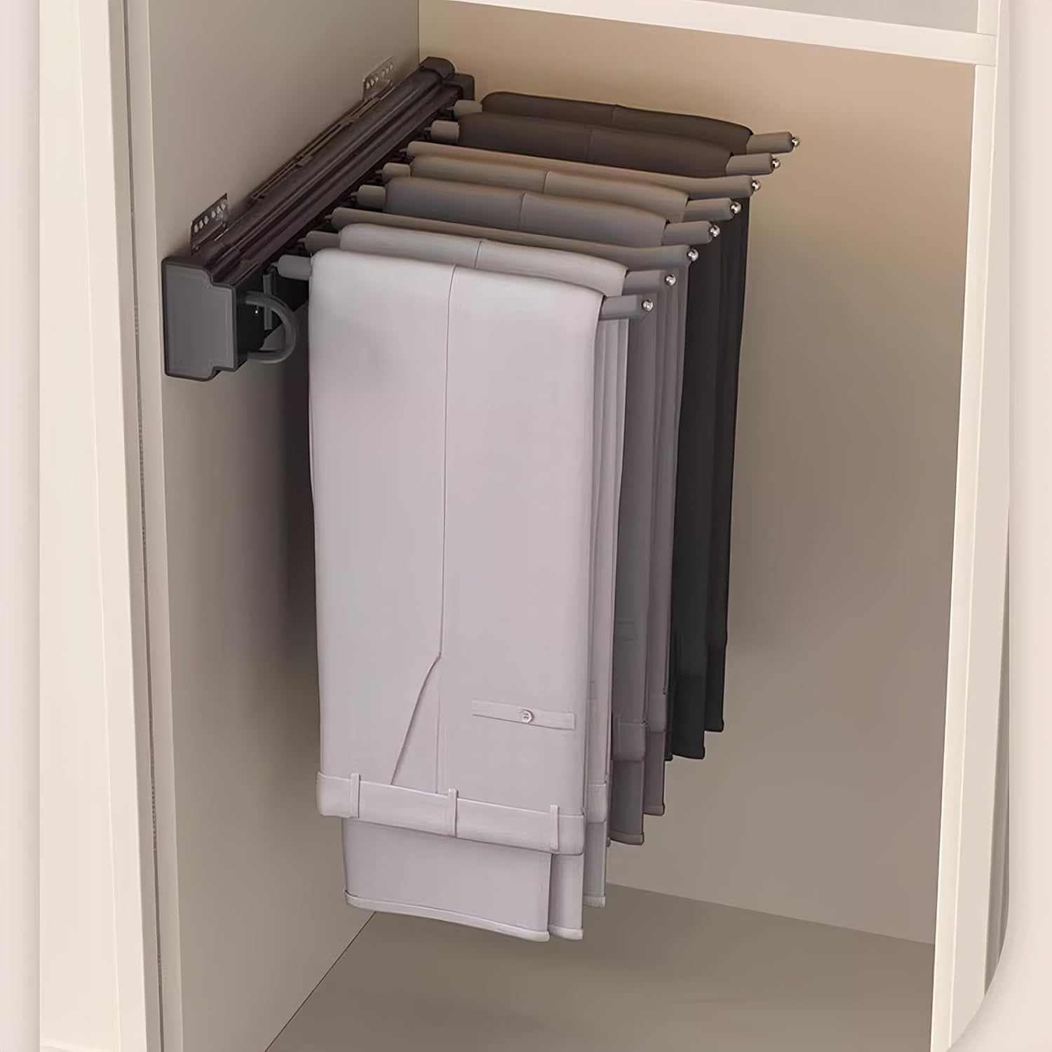 Porte-pantalons extensible en acier inoxydable durable pour garde-robe exigeante