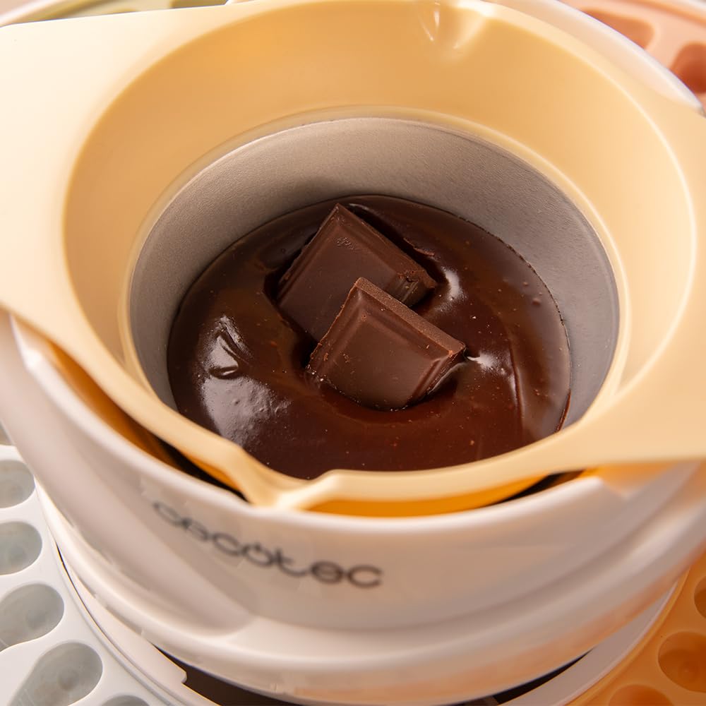 Cecotec Máquina de Hacer Golosinas Fondue de Chocolate Gummy Maker Fun&Sugar Gummy. 2 en 1, 40 W, 4 Moldes de Silicona, 4 Bandejas Desmontables, Diseño Compacto, Fácil de Limpiar