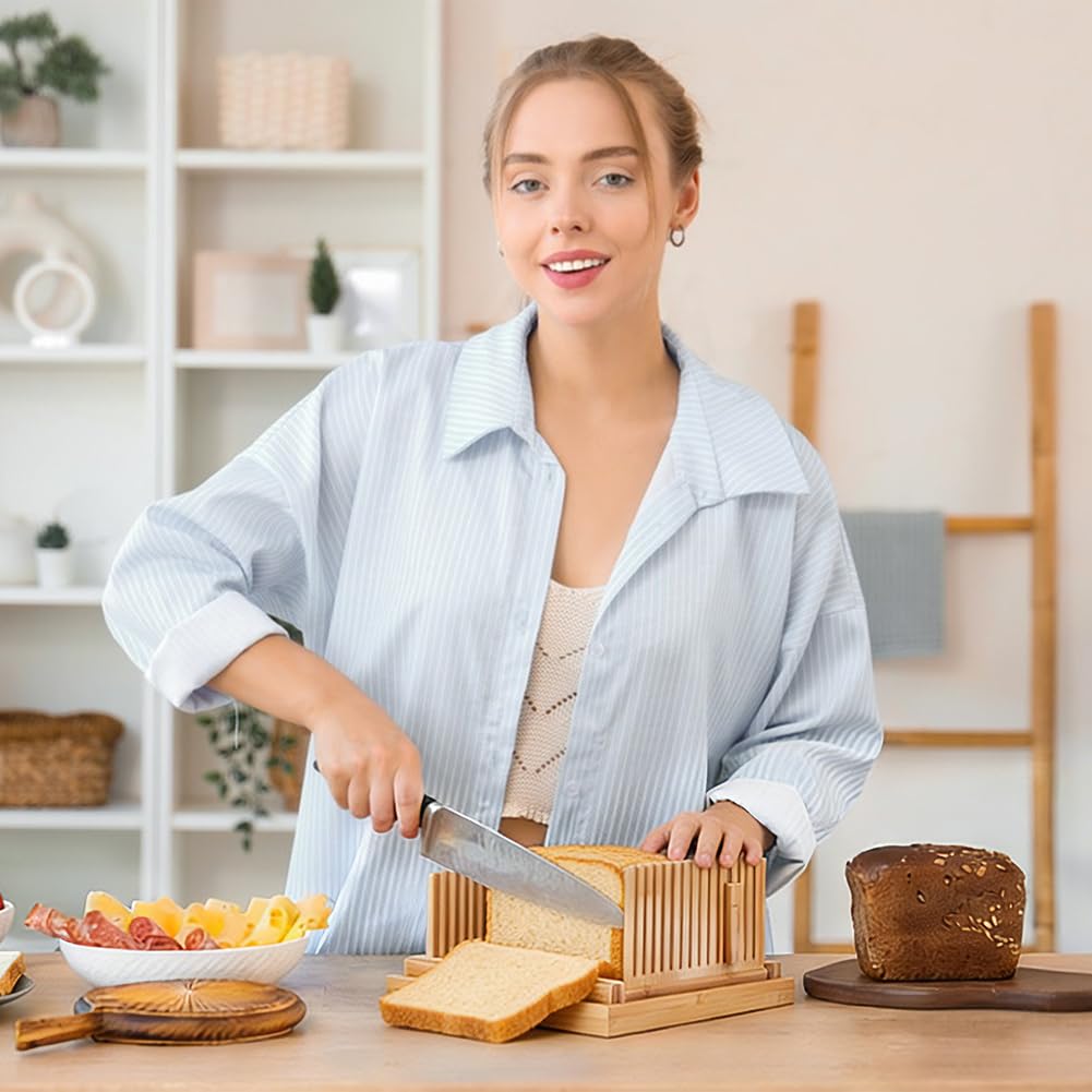UNICRAFTALE Trancheuse à Pain Réglable en Bambou avec Bac à Miettes Coupe Pain Guide de Découpe pour Maison pour Bagels Cakes Pains au Levain Gadgets de Cuisine Ensemble Cadeau 32.2x21.6x17cm
