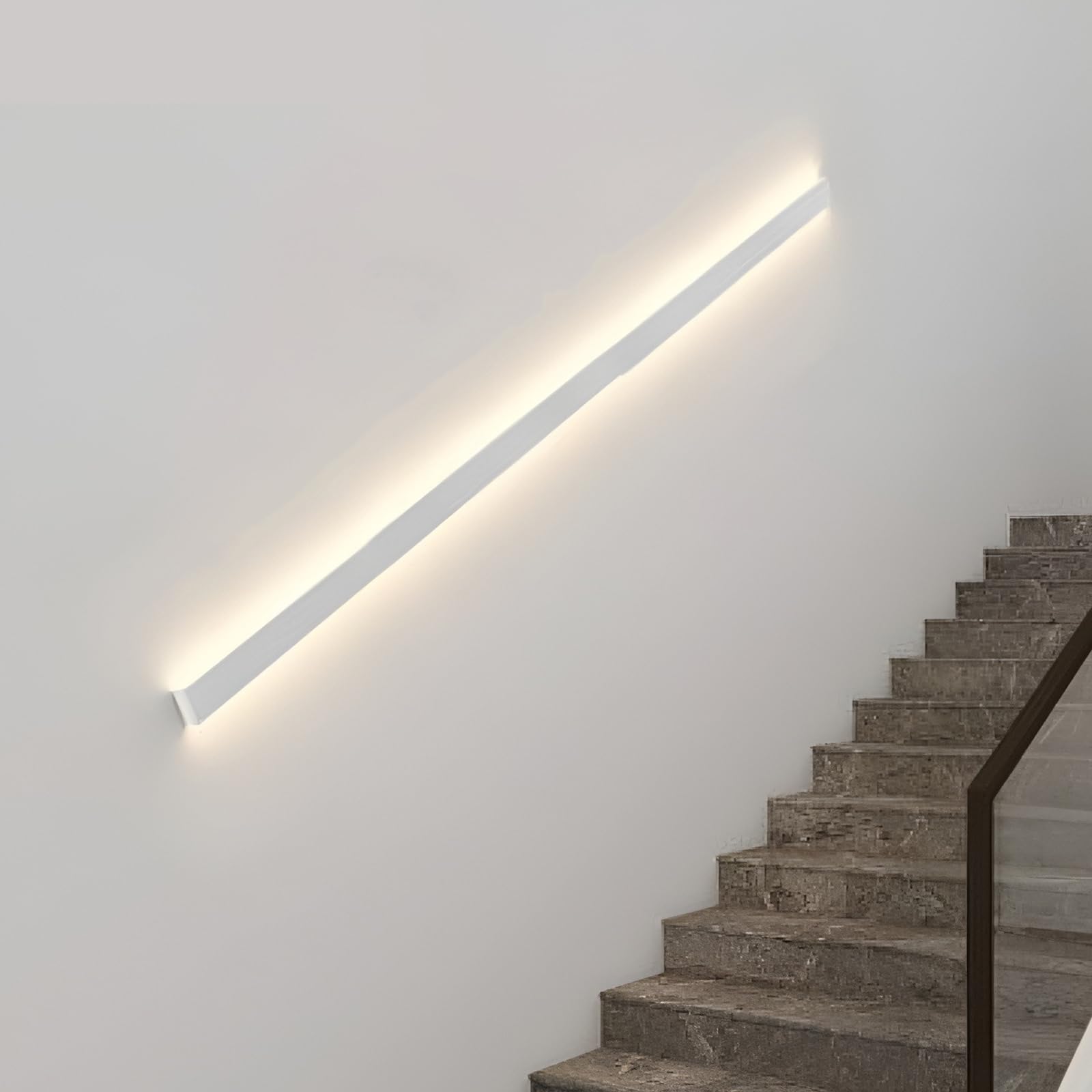 Rampe d'escalier éclairée par LED pour sécuriser vos couloirs