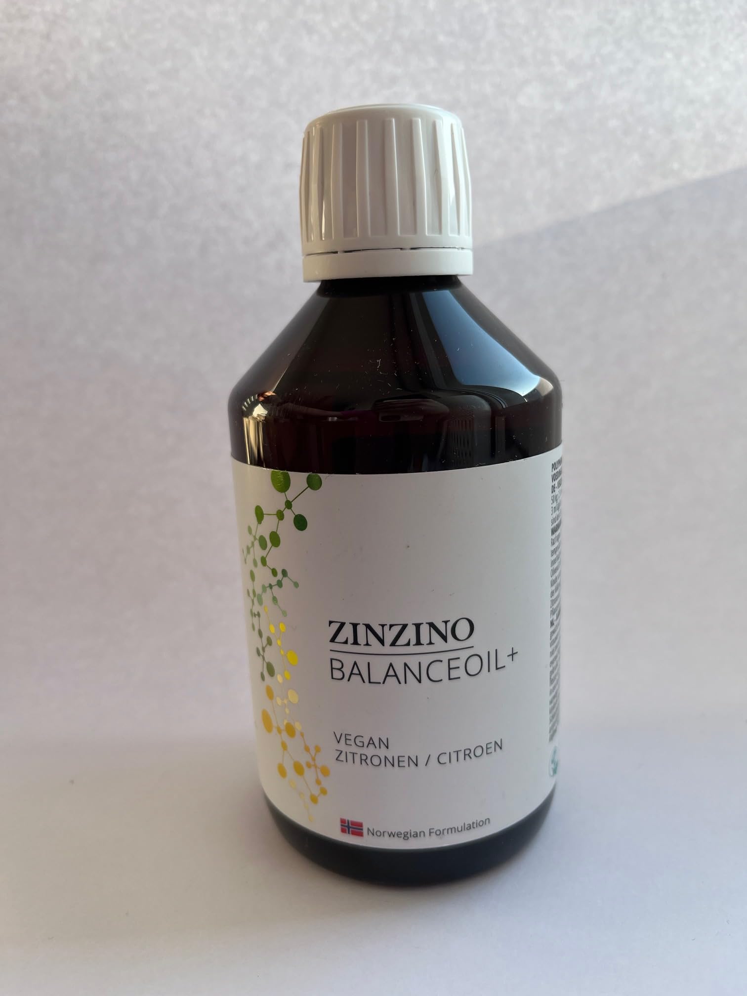 ZinZino BalanceOil+ Wegański olej z alg z Omega-3 3046 mg, Omega-9, Witamina D3, Tokoferol, DHA, EPA z olejem z nasion nawrotu polnego Ahiflowe, 300 ml