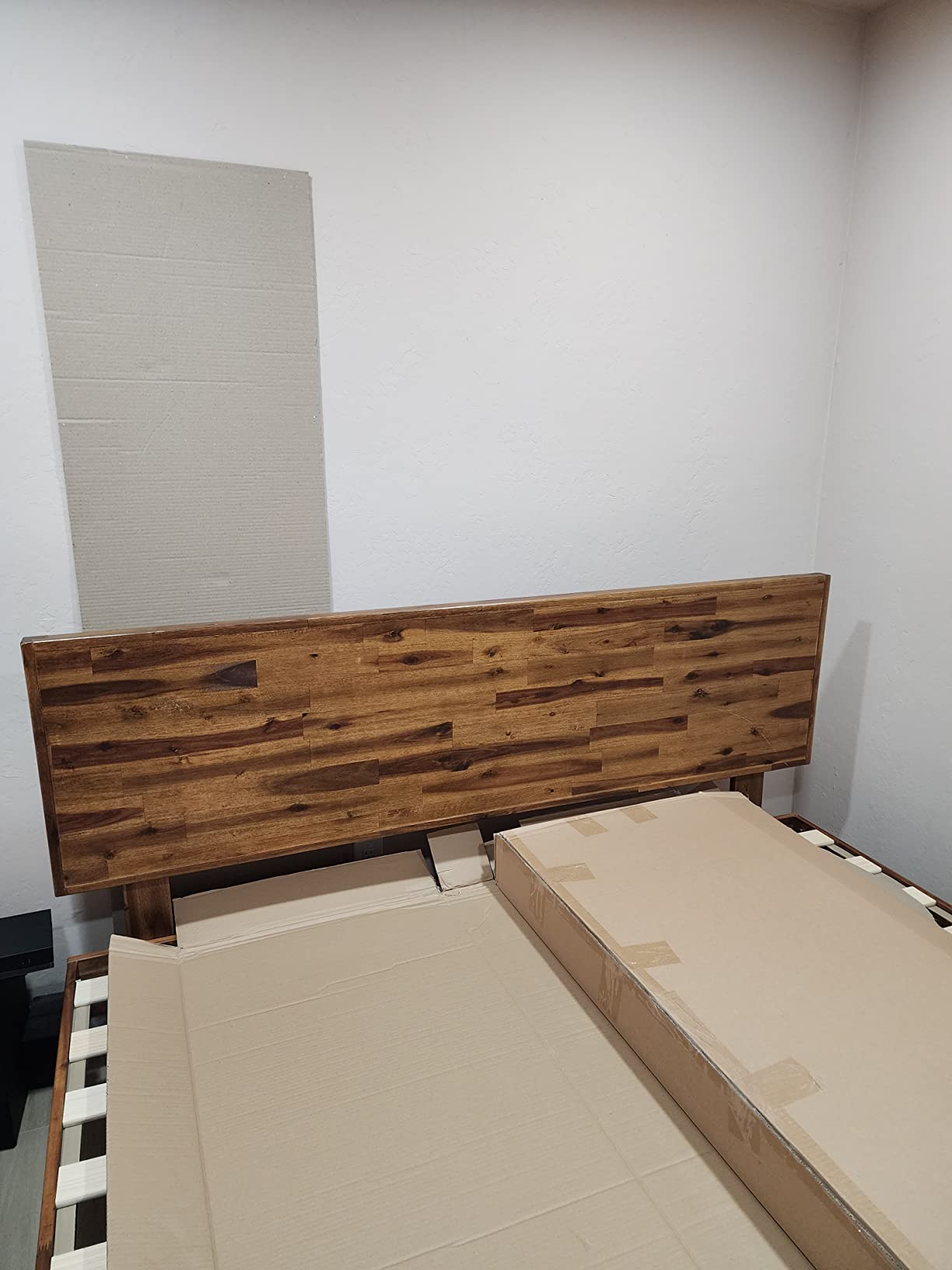 29/mo Finance ZINUS Tricia Wood Platform Bed Frame with Adjustable