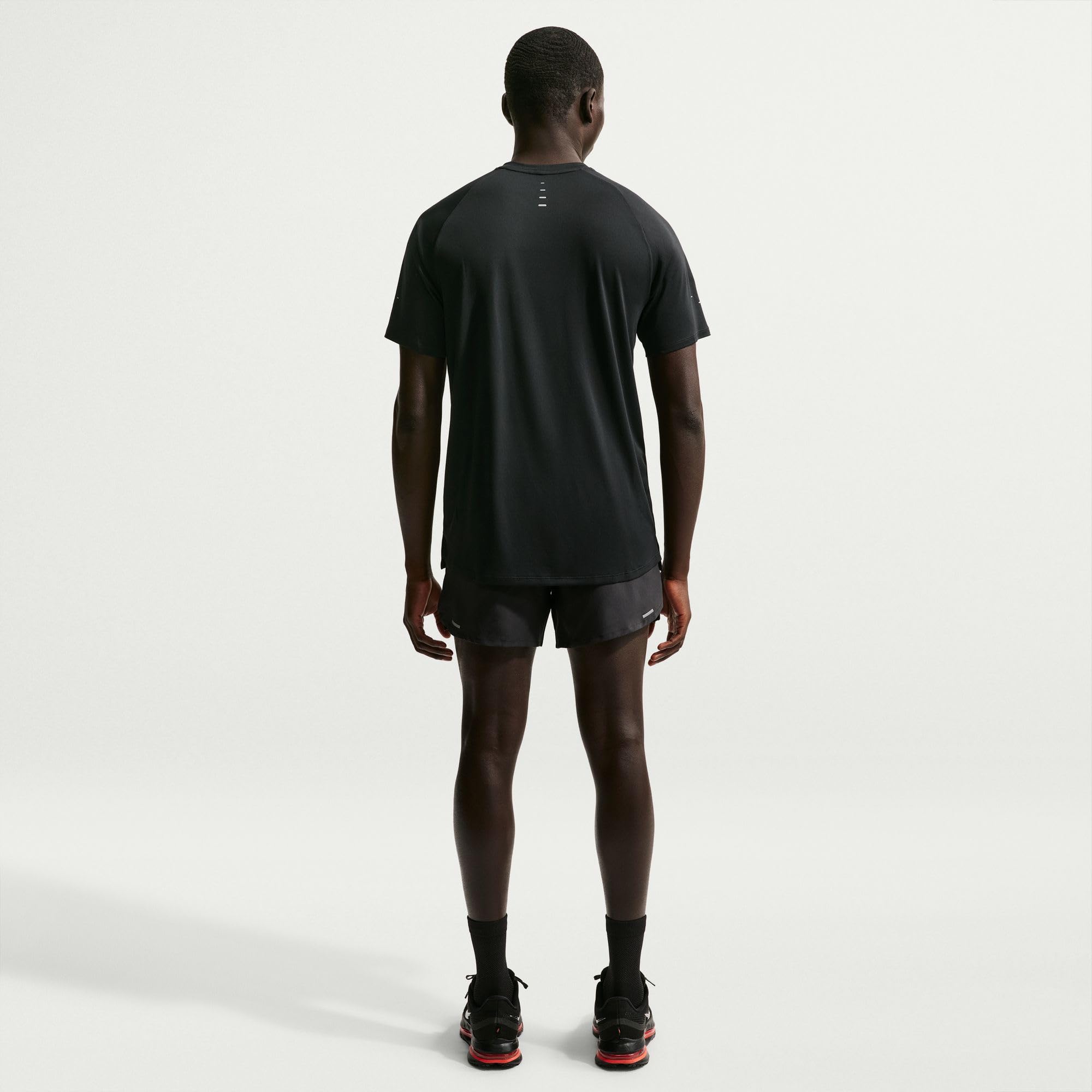 Nike Stride Dri-FIT ADV Kurzarm-Laufoberteil für Herren, HV5203