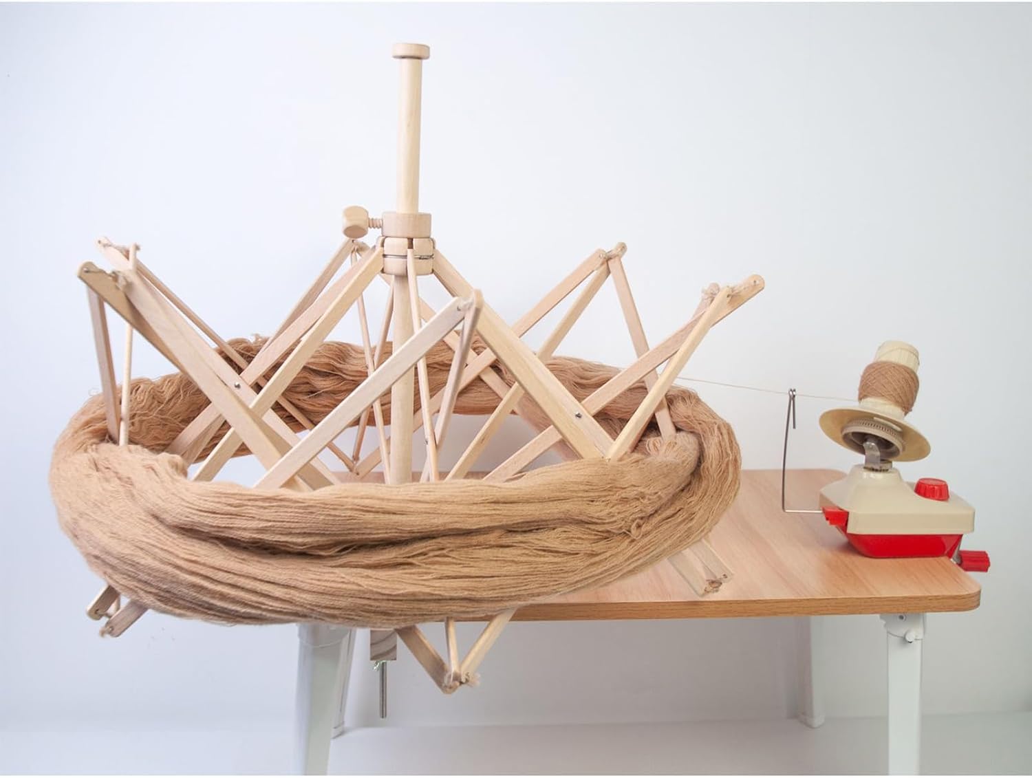 Umbrella Yarn Winder, 63x42.5cm Beech Wood Knitting Holder Tool, Swifts Ball Winder, Weaving Accessory for Crocheting, Sewing, Crafting Projects