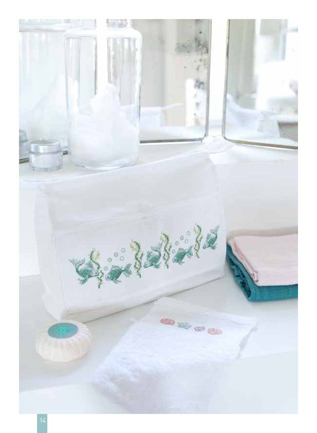 Amazon | MANGO 「Mer et littoral」 クロスステッチ図案集-フランス語