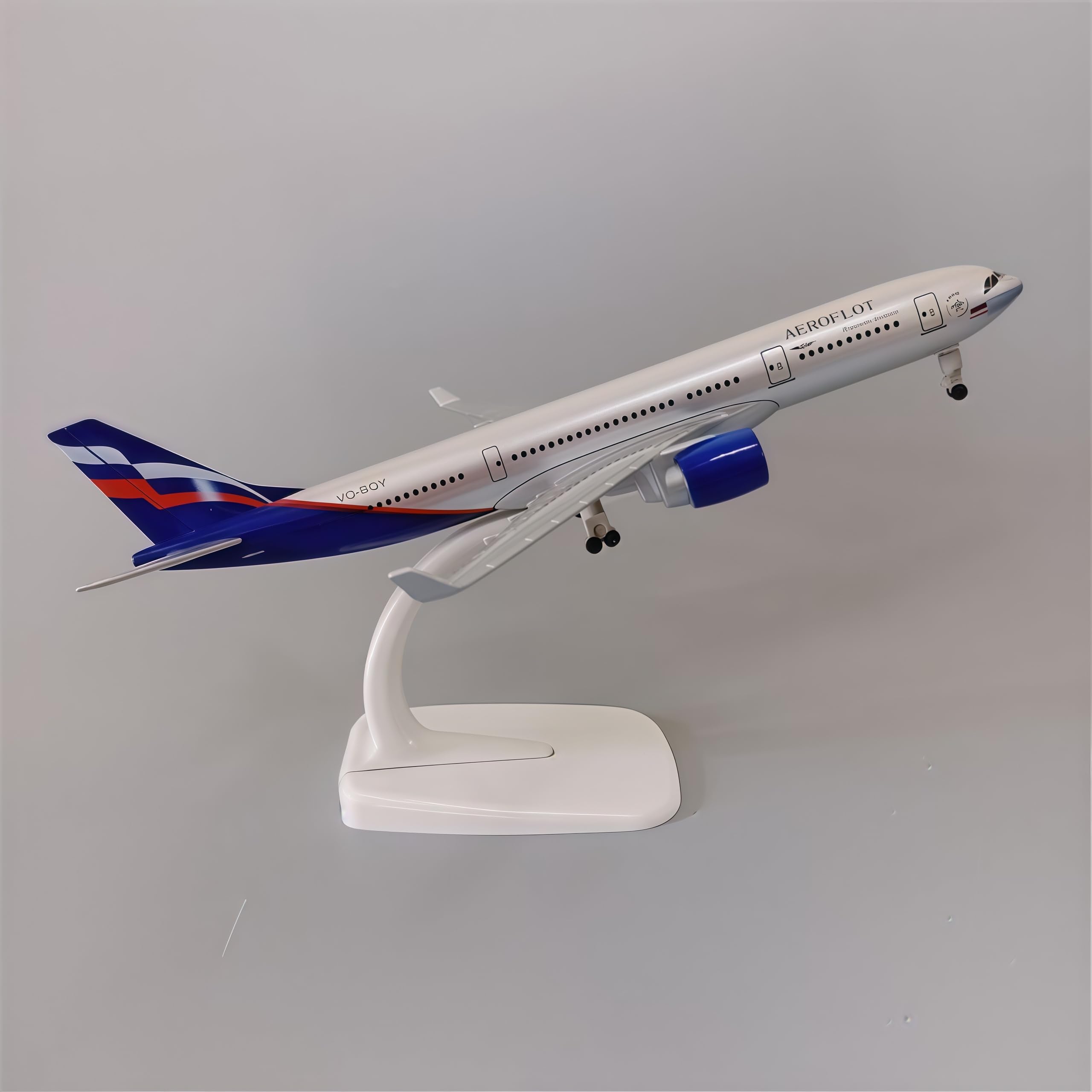 LGSRSNXHTX A330 Russia 20cm Diecast Metal Airplane Model Aircraft Model With Stand For Aviation Enthusiast Gift,Model aircraft collection