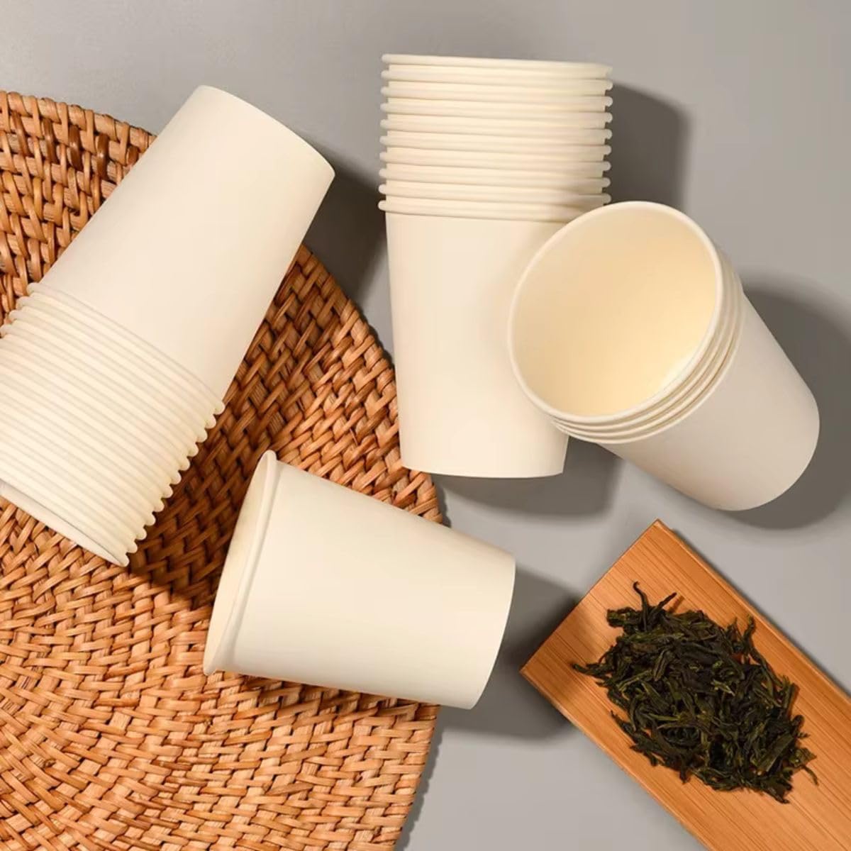 500 Bicchieri di Carta con Coperchio di Plastica da 360ml - Per Caffè Lungo, Espresso, Ginseng, Acqua o Cocktail - Adatti all'Uso Domestico, e Attività, Bianchi