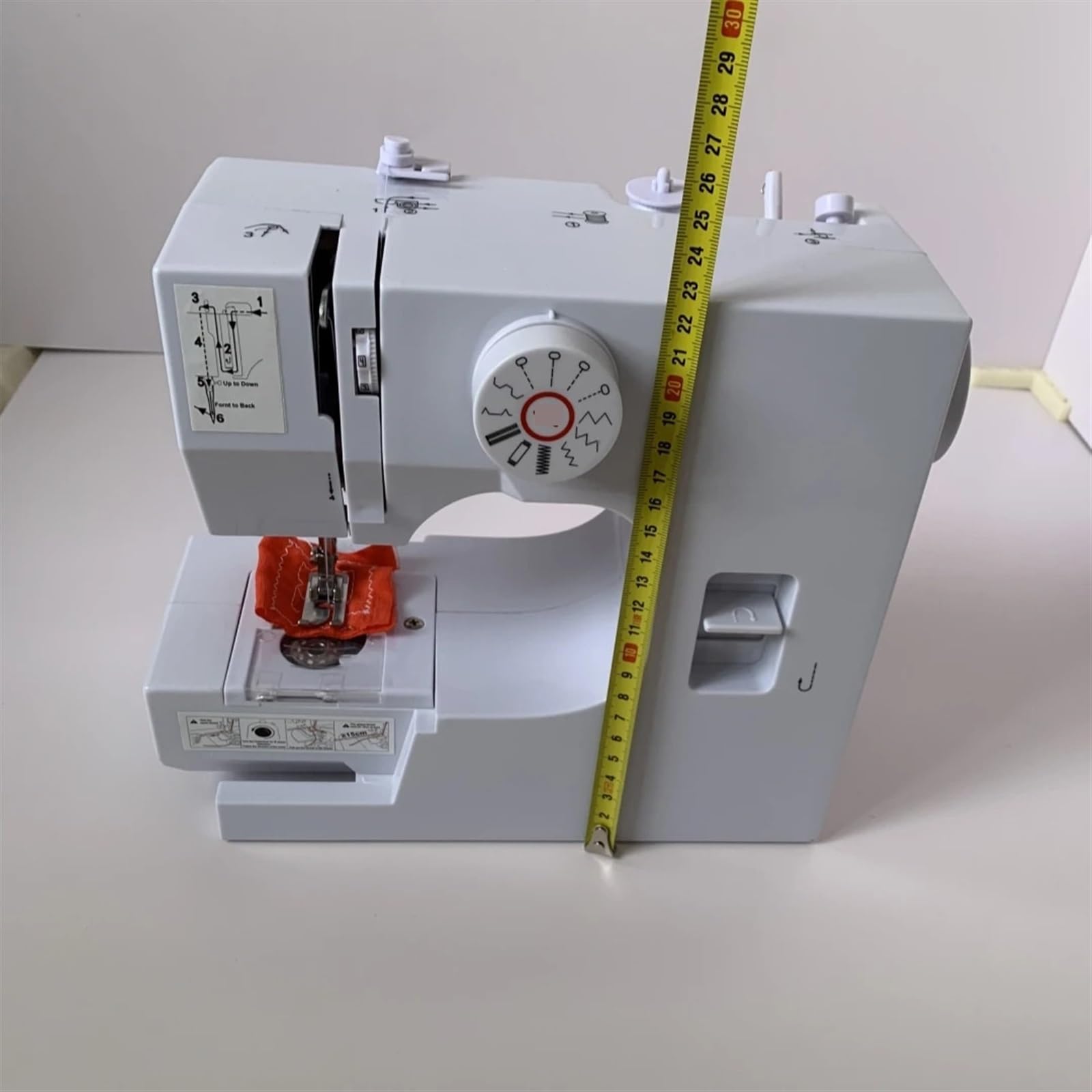 VCHICS Elektrische Nähmaschine, tragbar, for Anfänger, mit 12 Stichen, Muster, LED-Licht, Fußpedal, Doppelfaden, Nähen, Dicke