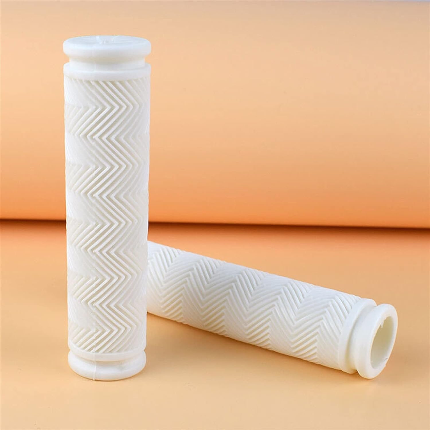 Cycling Bike Handlebar Tape Road Bike Foam Grip Bike Tape，Bike Handlebar Grips Bicycle Grips，Bike Cycle Handlebar Grips，Handlebar Rubber Bicycle Handlebar Grips MTB Bike Grips BMX Mountain Road Fixie