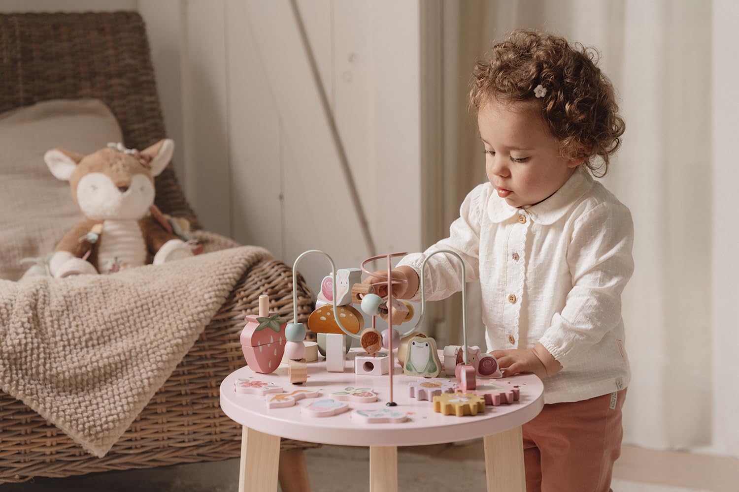Little Dutch 7341 Fairy Garden - Mesa de actividades de madera, color rosa