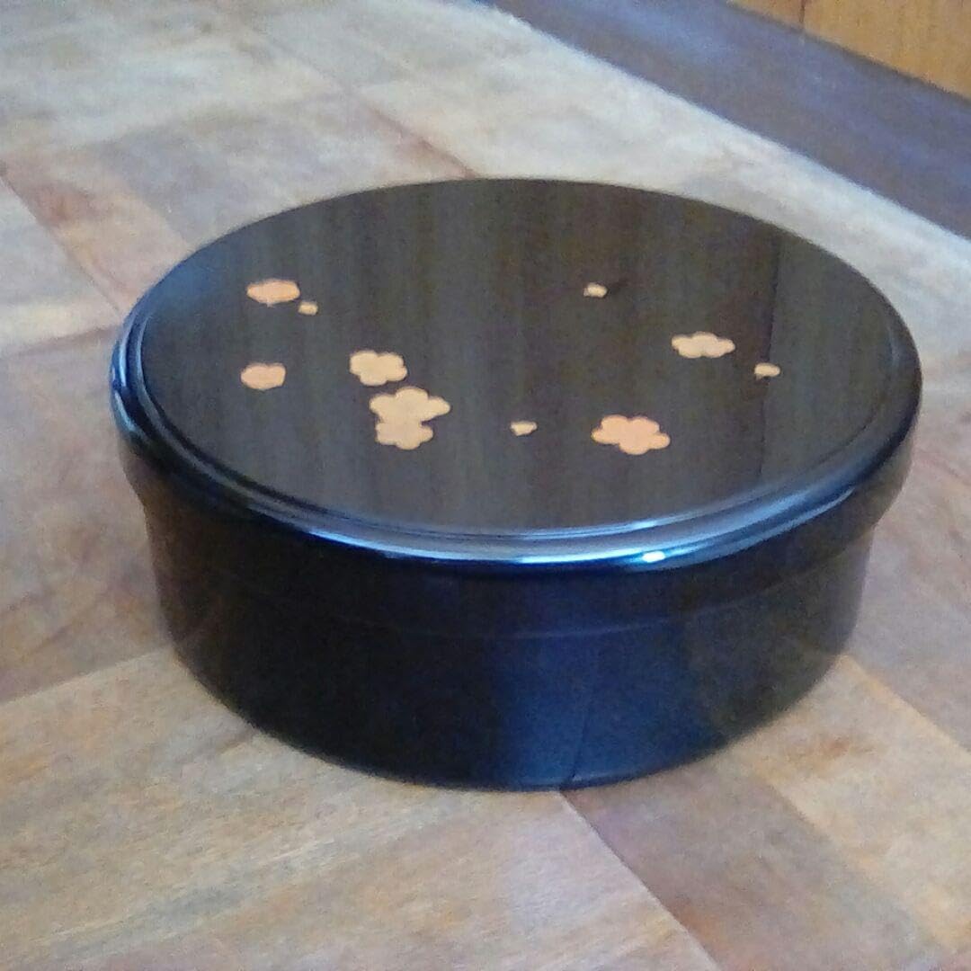 越前漆器 蒔絵沈金になります。黒色です ホーム＆キッチン 越前漆器