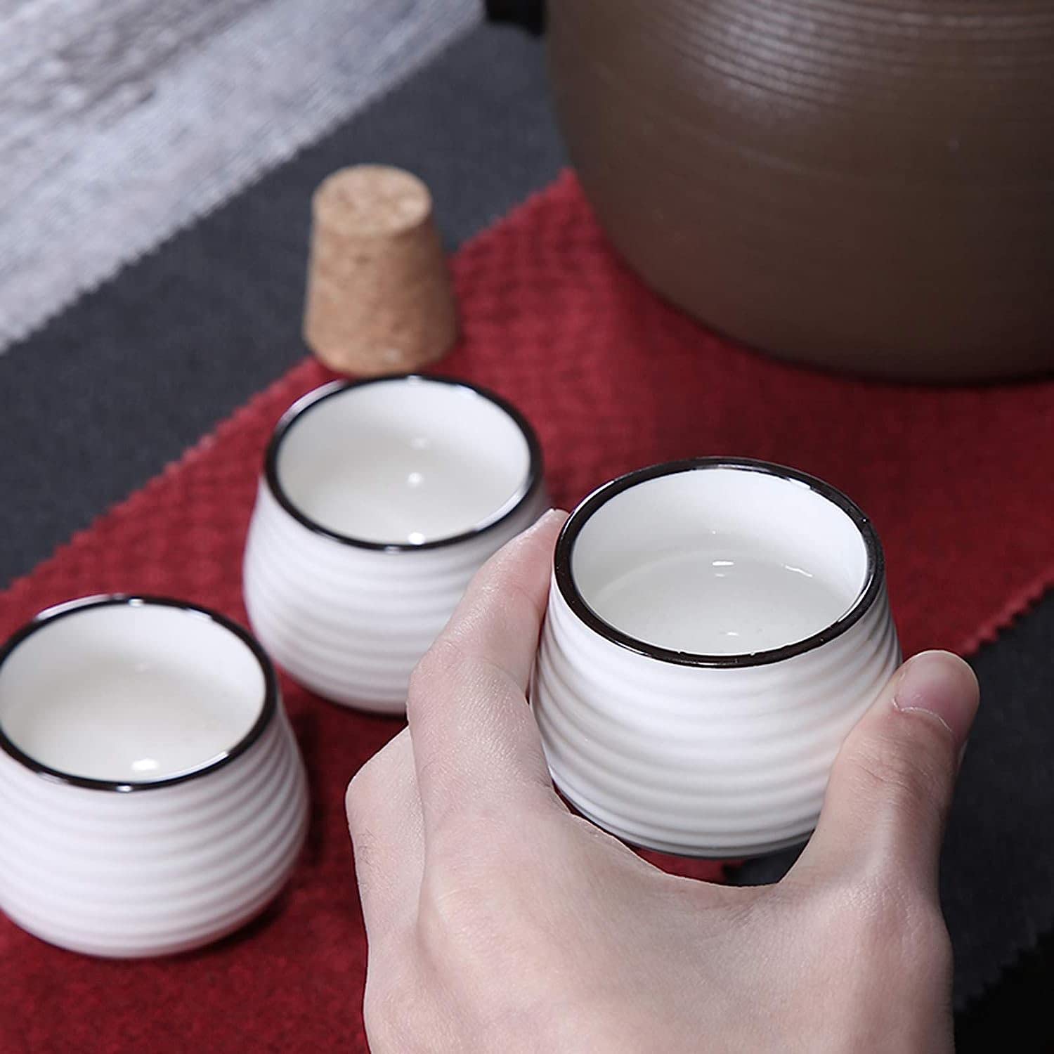 Ensemble de Tasses à saké Japonais, Tasses en céramique Traditionnelles, Artisanat, Verres à vin, Ensemble de saké Japonais (1 Pot 6 Tasses)