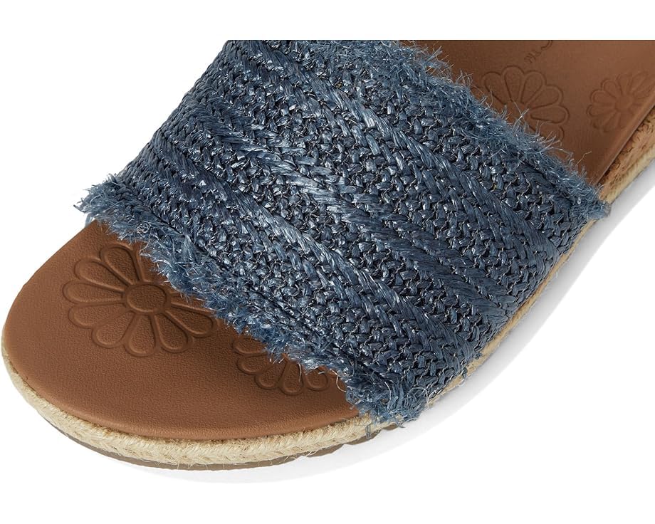 Skechers Women's Breezie-Radiant Feels Slide Sandal2