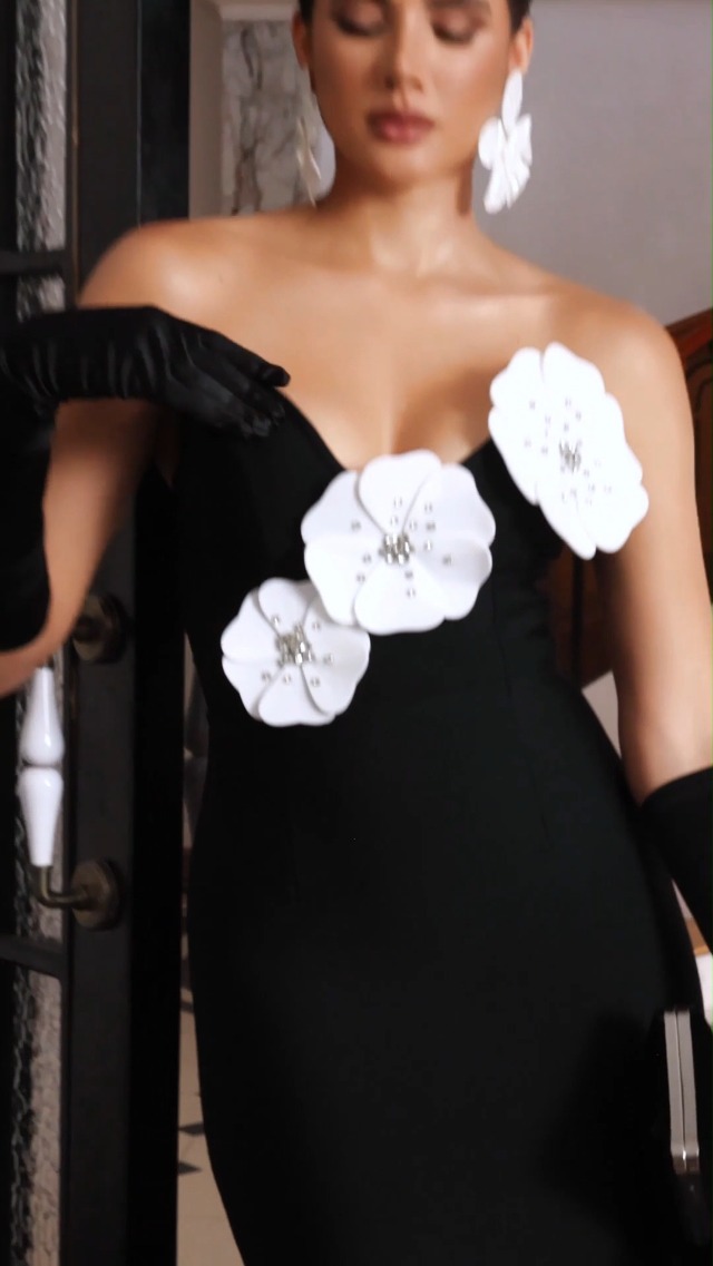 is this dress blue and black Zapakasa Women Black and White Satin Black Tie Dress with Slit Mermaid  Strapless Long Formal Dress main image 0