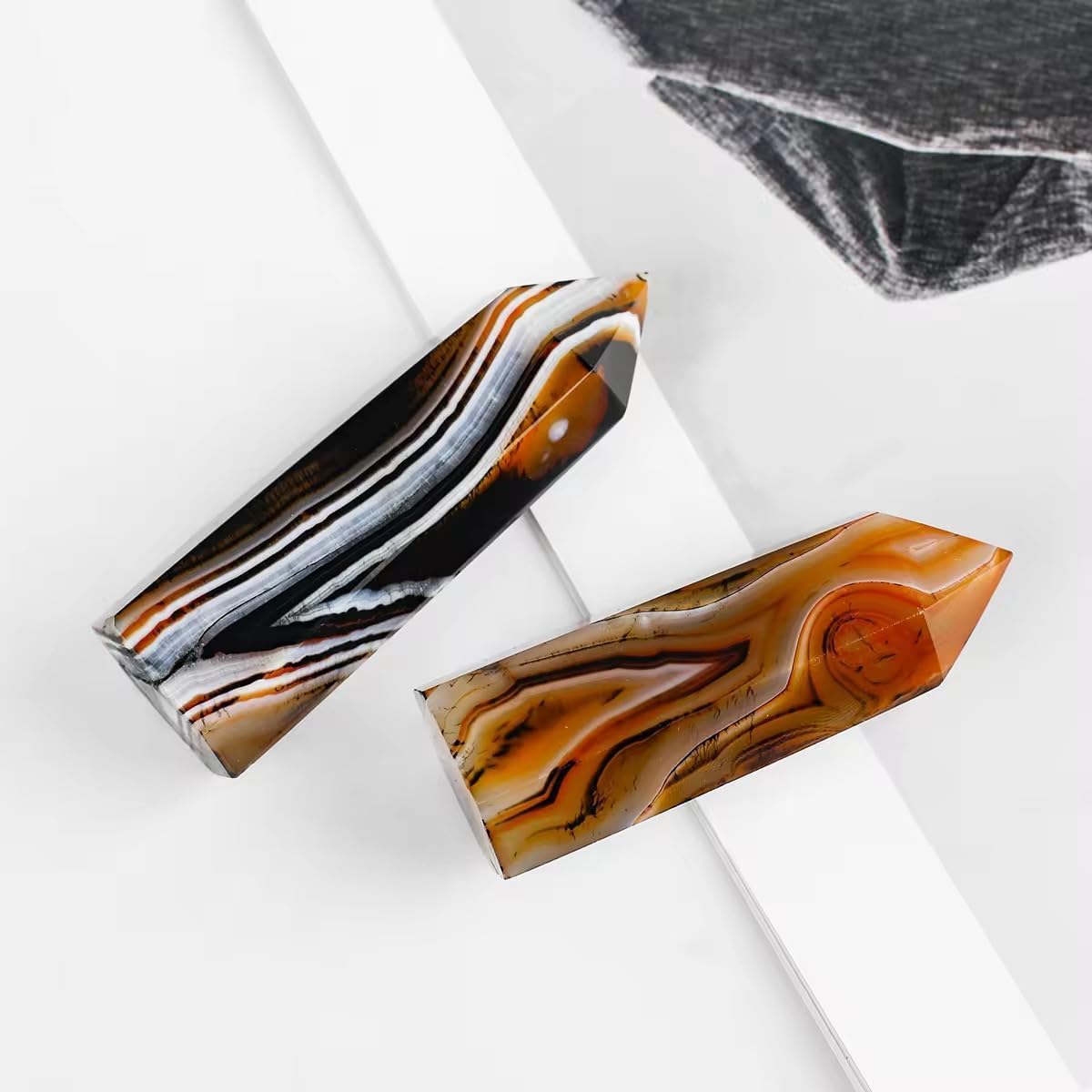 Natural Sardonyx Agate Crystal Wand Point 2.7–4.3 inch – Polished Hexagonal Crystal Tower for Reiki Healing, Meditation, Chakra Balancing & Home Energy Decor (1LB(4-7pc))