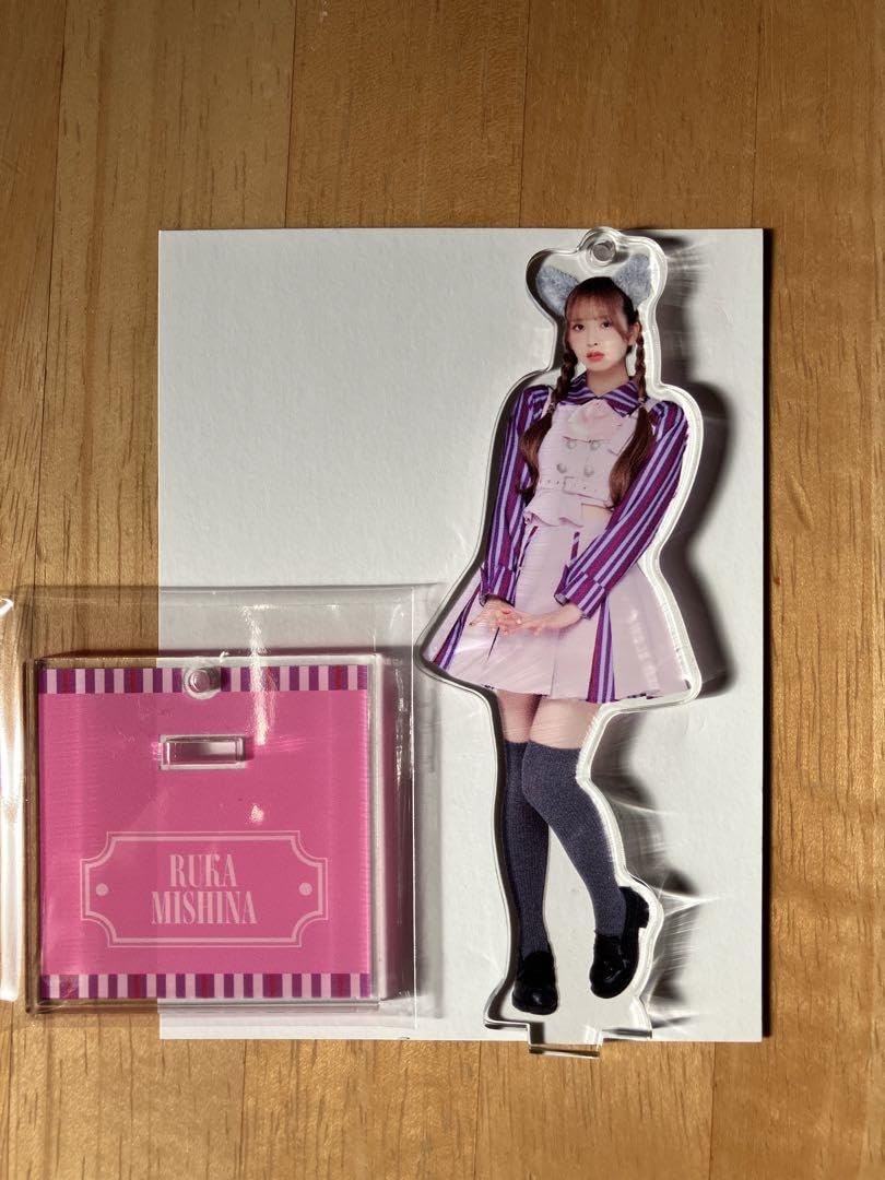 Amazon.co.jp: わーすた 三品瑠香 アクリルスタンド : Home & Kitchen