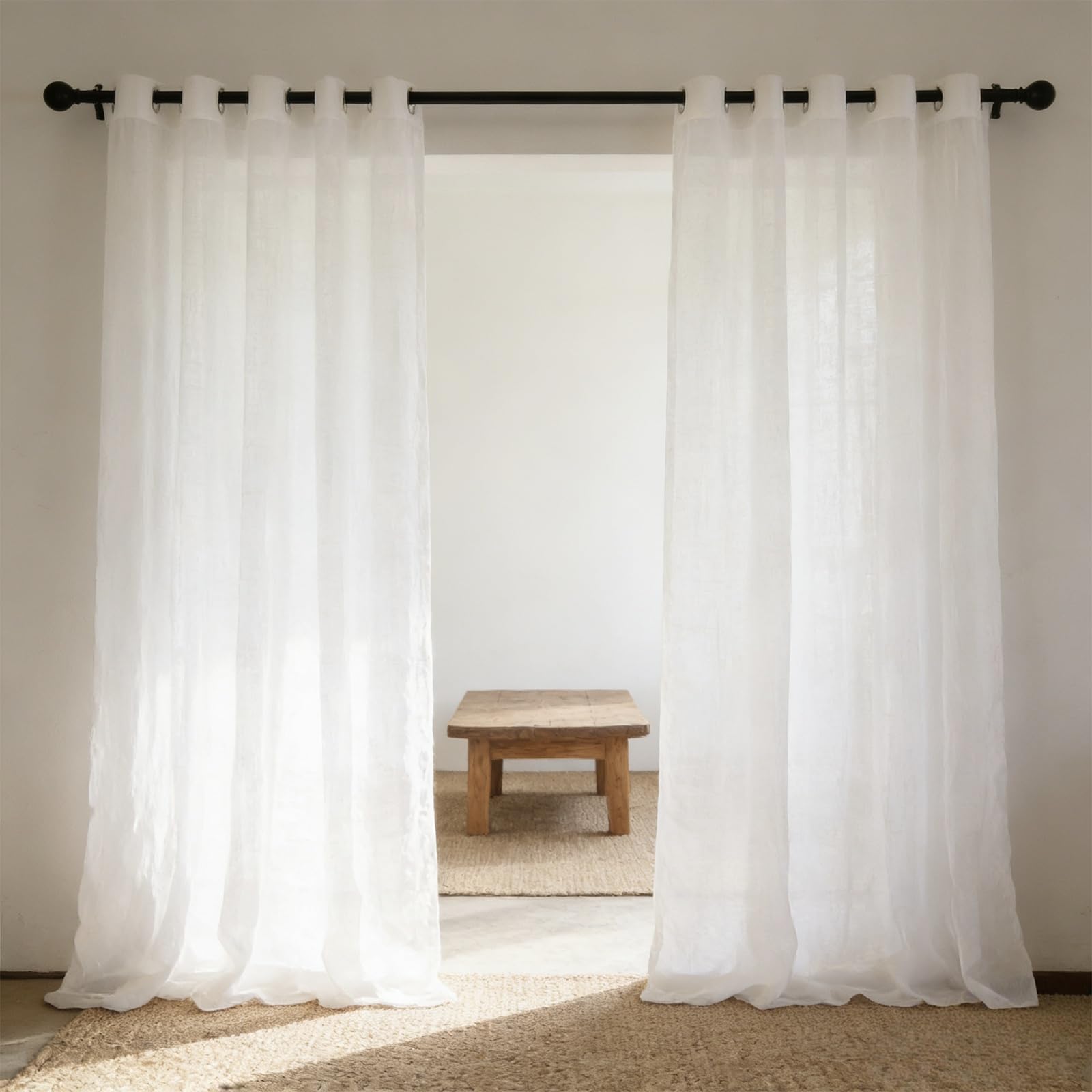 Cortinas modernas de salón con acabado textil muy finito y elegante