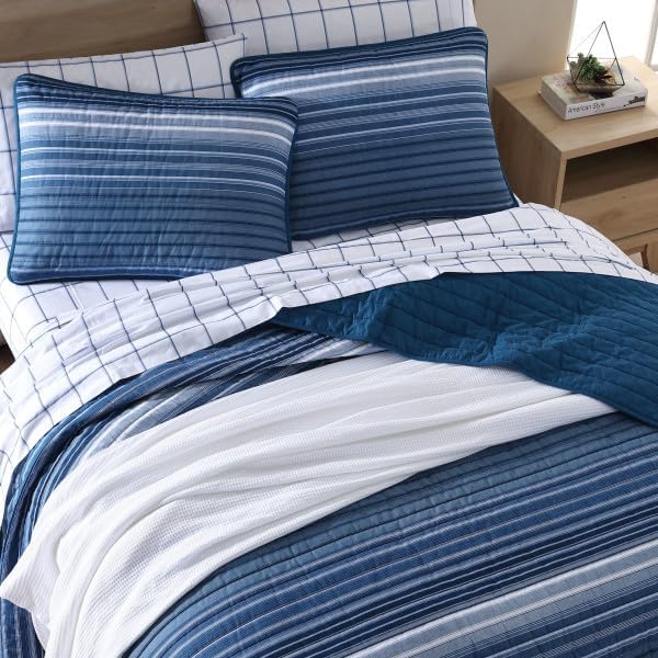 Nautica - Twin Quilt Set, Cotton Reversible Bedding with Matching Sham, Dorm Room Essentials (Coveside Blue, Twin) - Image 5